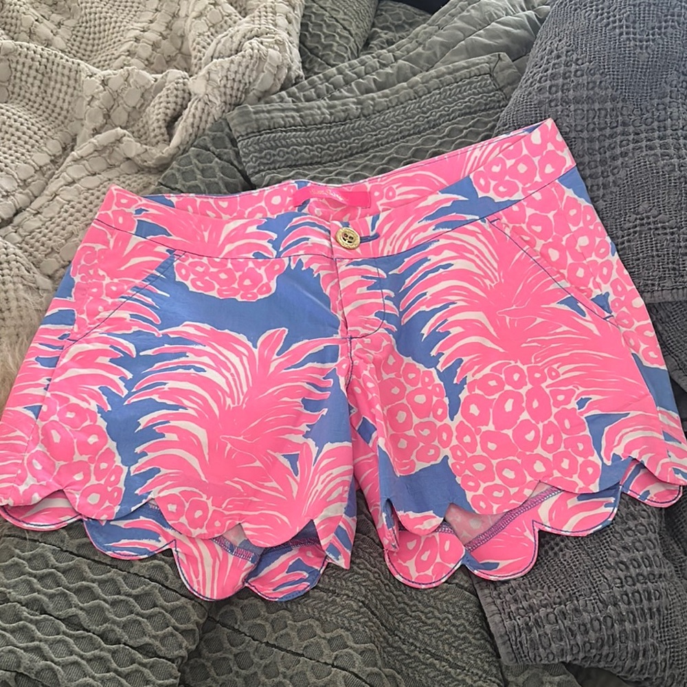 Pink and Blue Women's Scalloped Lily Pulitzer  Shorts